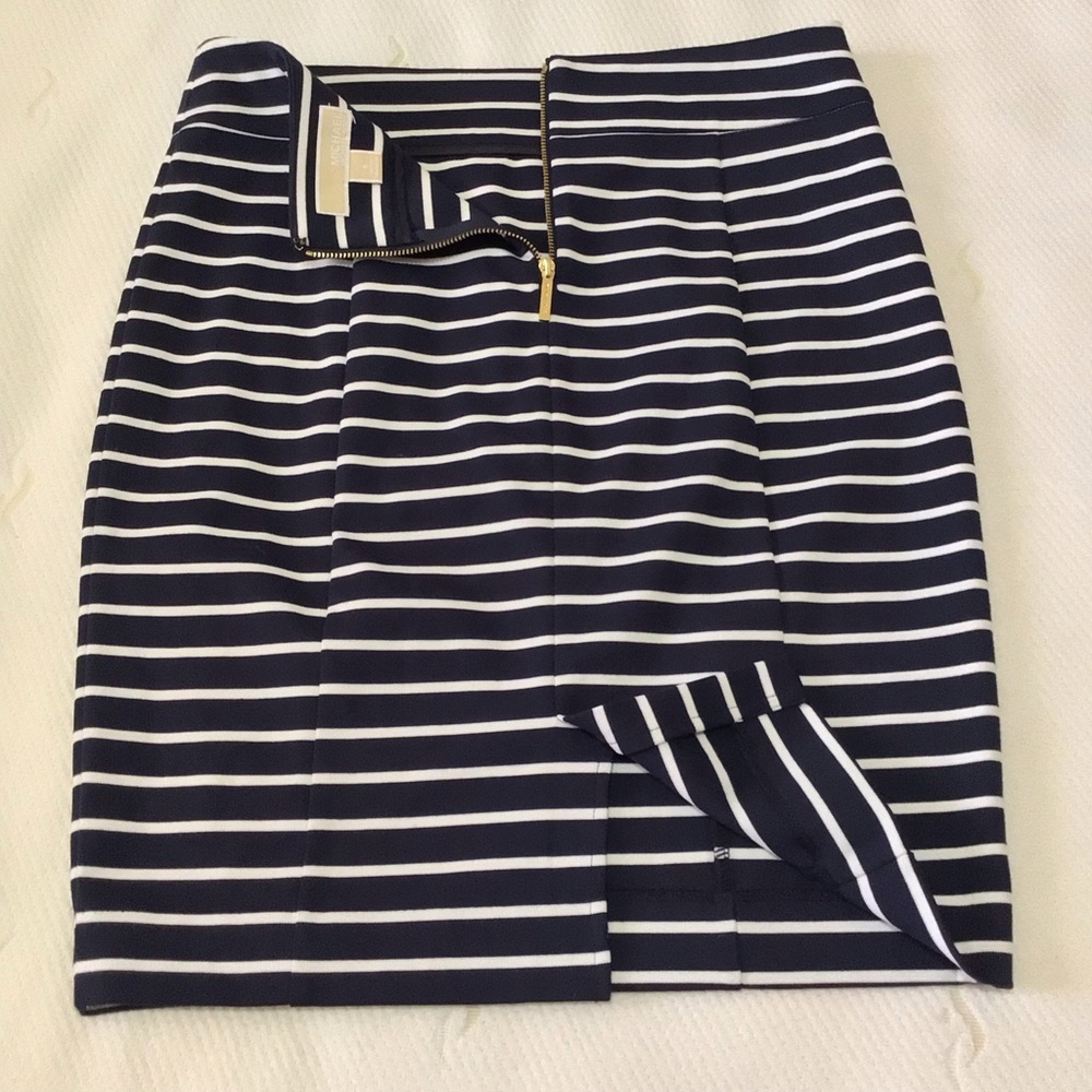 Michael Kors Womens Black&White Stripe Pencil Skirt Sz 8P Luxe Timeless Corpcore - Picture 4 of 11